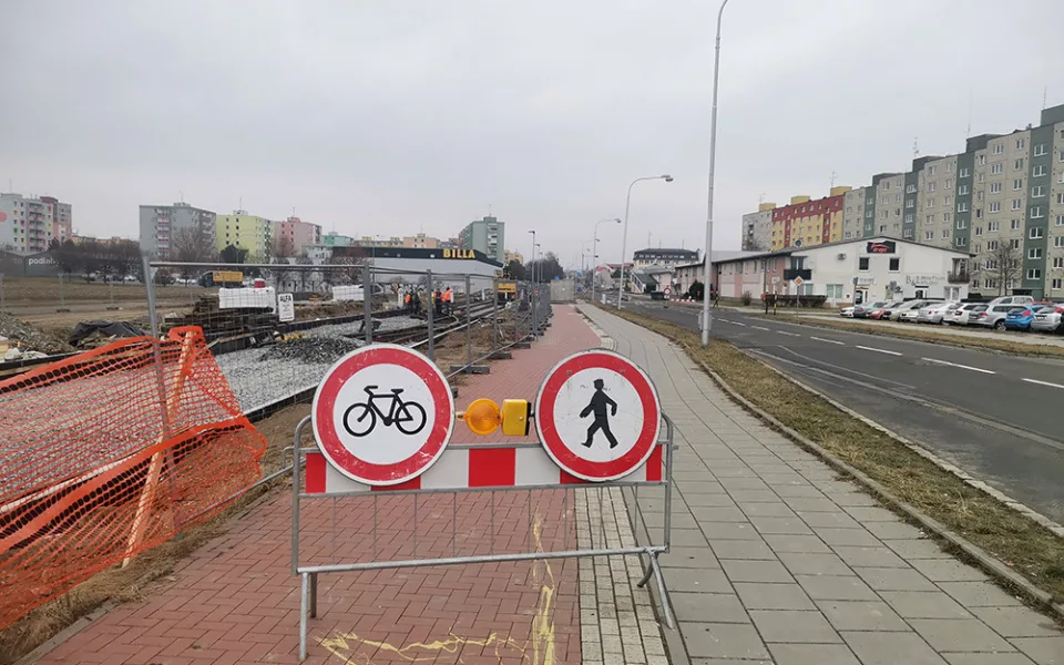 Ulice Schweitzerova na začátku přestavb y- ilustrační foto