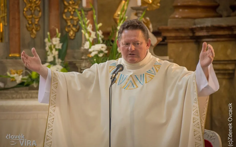 Olomoucká arcidiecéze truchlí. Na věčnost odešel charismatický farář Josef Červenka