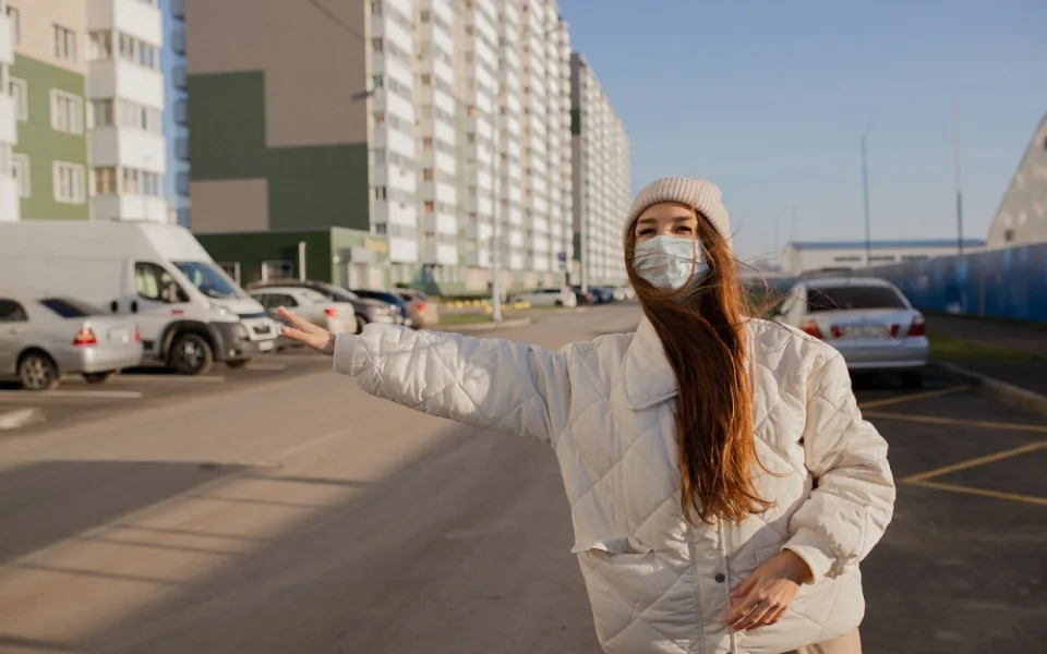 woman-g6929b4096_1280