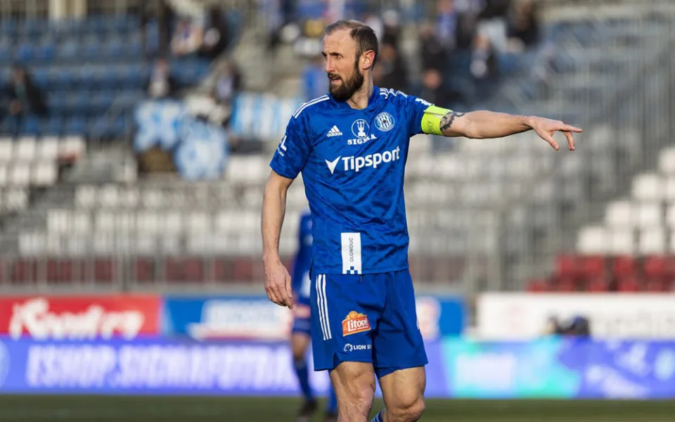 Nejen v Olomouci uznávaný fotbalový obránce Roman Hubník ukončil profesionální kariéru