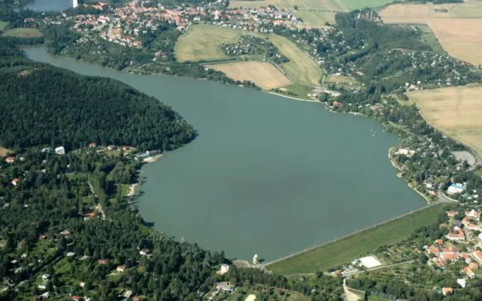 Kvalita vody v Plumlovské přehradě u Prostějova je nadále dobrá