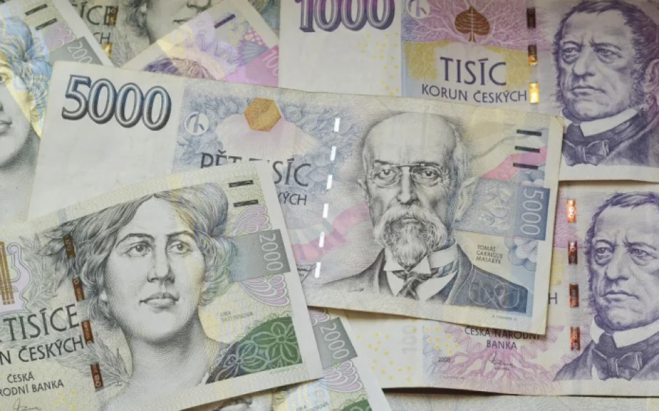 size3-16566797602806-207-skoncila-platnost-nekterych-papirovych-bankovek-s-uzkym-pruhem-vymena-je-mozna-uz-jen-v-bankach