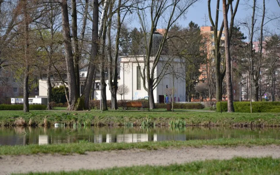 Veřejné osvětlení v prostějovských Kolářových sadech projde rekonstrukcí. Větší, než se plánovalo