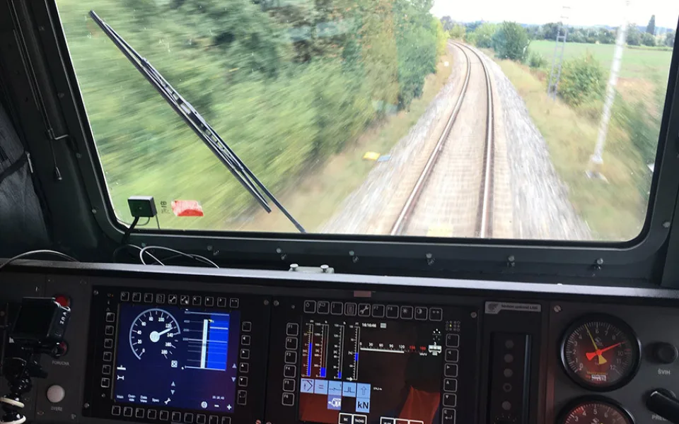 Systém ETCS testují strojvedoucí ve lokomotivách řady 362