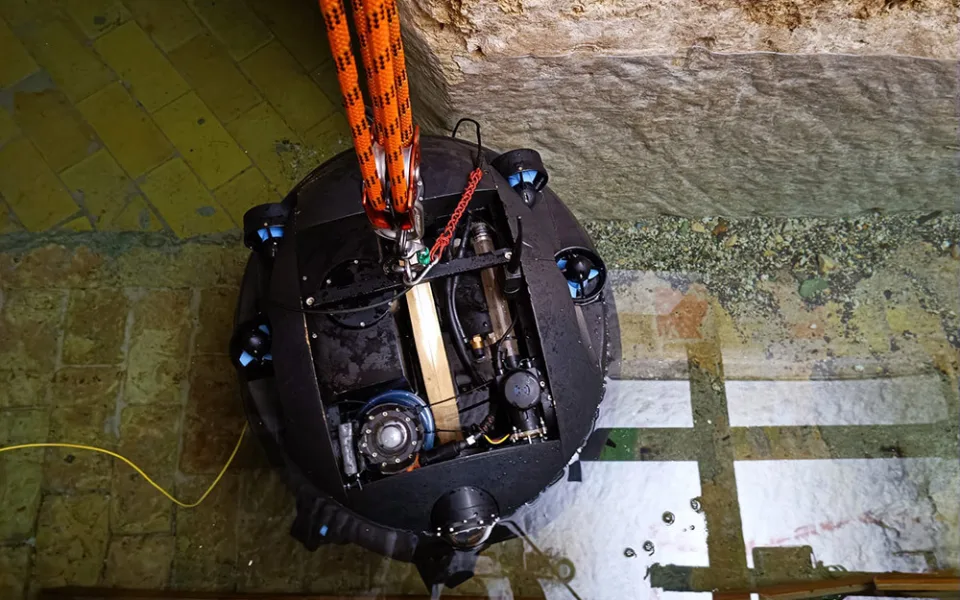 Robot pro podvodní zkoumání Hranické propasti