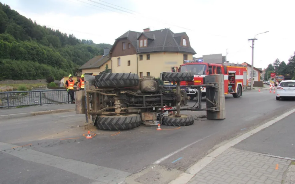 havarie-traktor (2)
