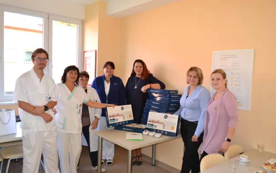 Nové monitory dechu ve šternberské nemocnici. Rodiče si je mohou půjčit i domů