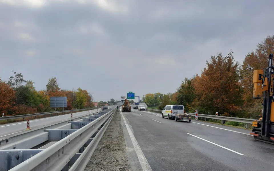 Cesta z Olomouce na Brno bez omezení. Dělníci opravili sjezd u Drysic