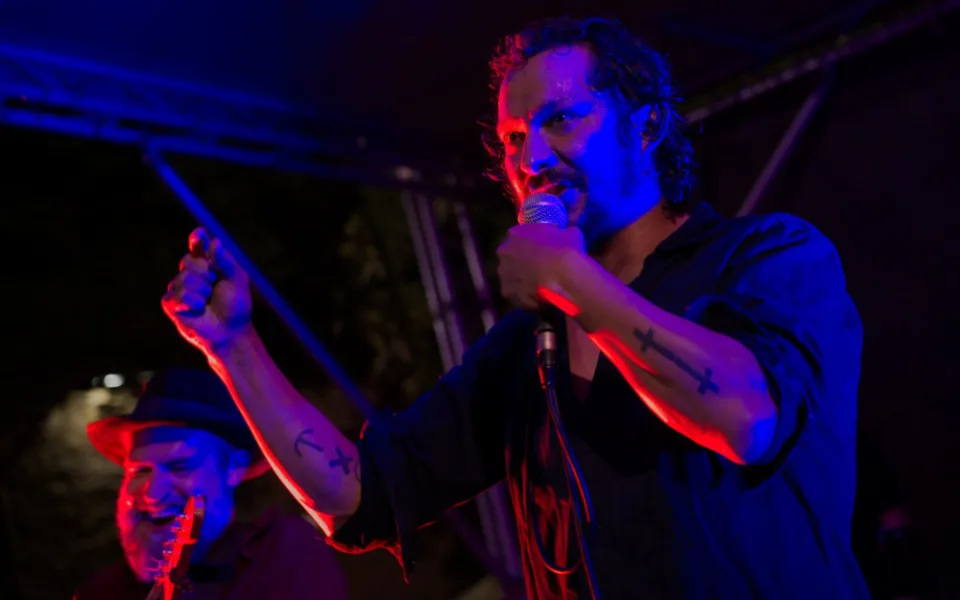 Olomoucká kapela Nylon Jail chystá třetí album. Fanoušci jej mohou podpořit v kampani