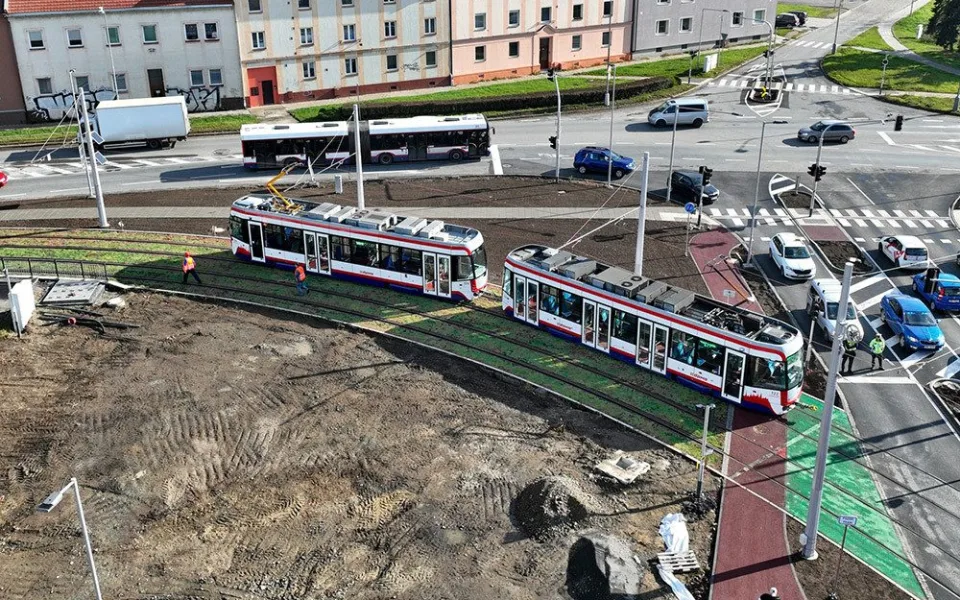 Novou olomouckou trať už testují tramvaje. Cestujícím se otevře v listopadu