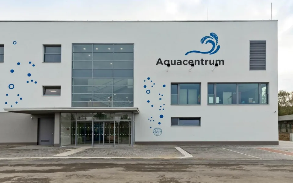 VIDEO: Dokument ukazuje, jak se stavělo akvacenturm ve Šternberku. Otevře se ještě letos
