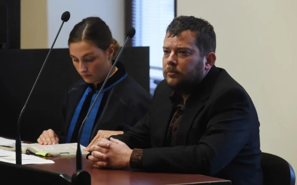 Byl to mikrospánek, řekl u soudu strojvůdce obžalovaný za srážku vlaků u Němčic nad Hanou