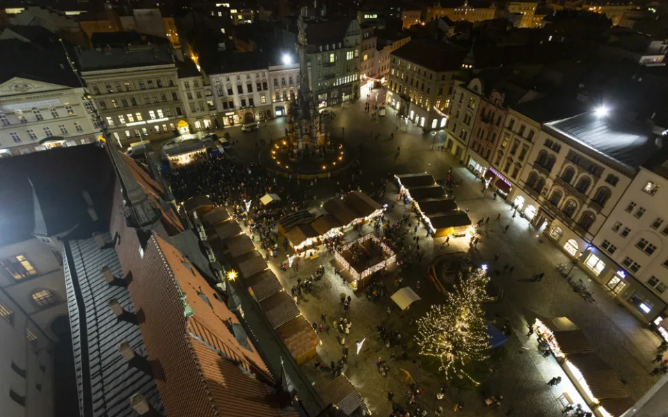 Vánoční trhy v Olomouci zvou i na procházku po vyhlídkových místech