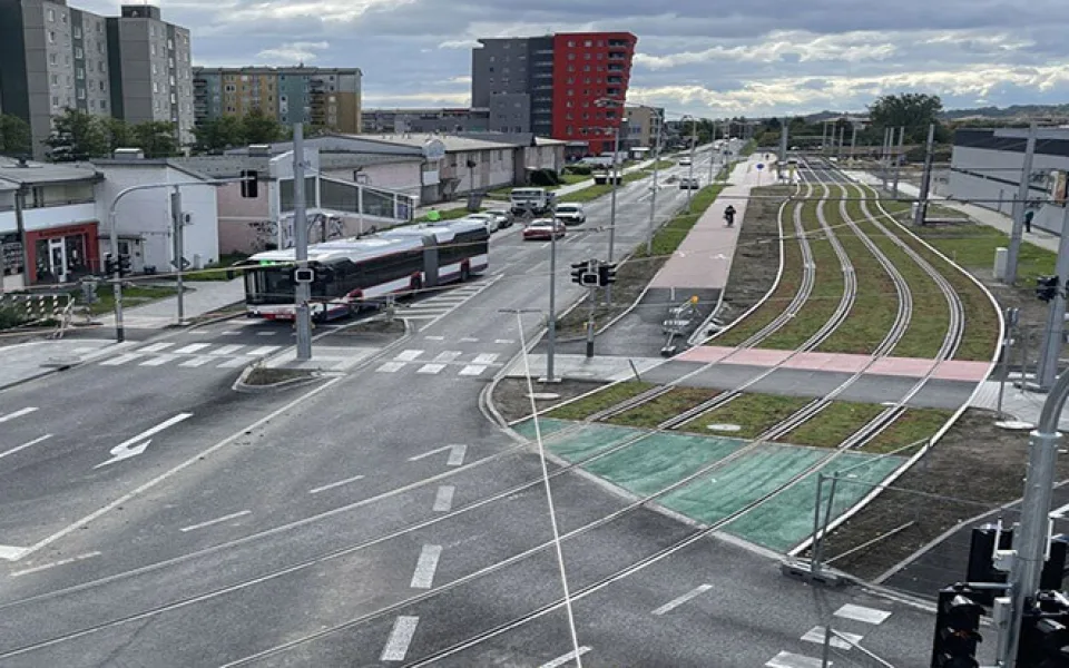 Nové křižovatky pod kamerami. Olomoučtí strážníci dohlížejí na další místa