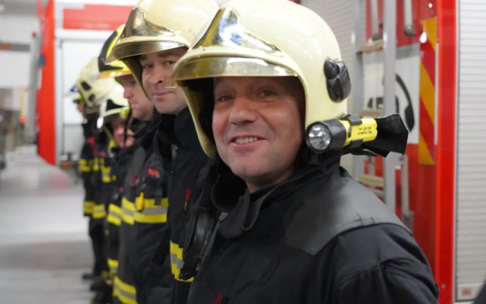 VIDEO: Pořádný strach jsem měl asi jen dvakrát, říká olomoucký hasič, který dostal medaili za statečnost