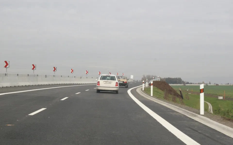 Silničáři pospíšili s výkupy pozemků pro západní obchvat Olomouce. Úleva by mohla přijít o několik měsíců dřív