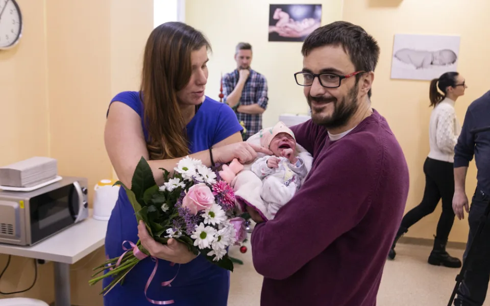 Anička z Jívové je prvním miminkem roku. Rodiče chválí personál šternberské porodnice