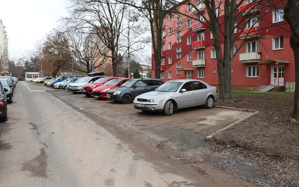 Na opravu parkovišť bude Přerov žádat o dotaci z Operačního programu životního prostředí