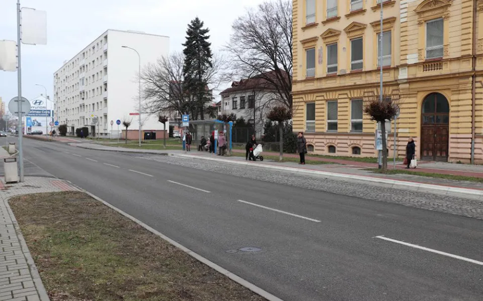 Zastávka u centra Přerova se nemůže ozelenit kvůli záruce na přístřešek a stanovisku památkářů