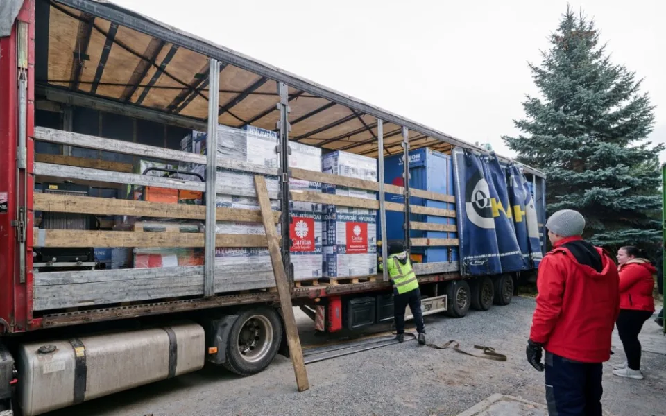 Rok od začátku války na Ukrajině. Olomoucká charita sem přivezla přes 48 tun humanitární pomoci