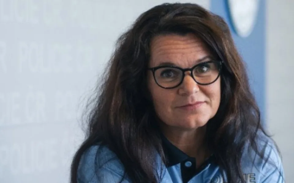 size3-16788900927021-241-nabizime-obrovskou-skalu-prace-u-policie-rika-vedouci-personalistka-policie-simona-hruba