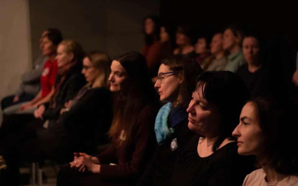 Vražda novináře, válka na Ukrajině a rodinné vztahy. Lidskoprávní festival Jeden svět se vrací do Olomouce