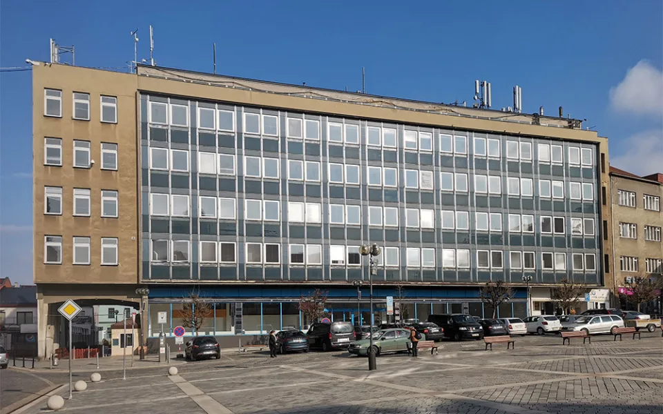 Administrativní budova bývalého Emosu na přerovském náměstí T. G. Masaryka