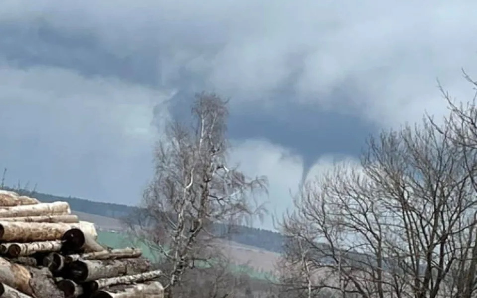 VIDEO: Lovci bouřek zjišťují, zda se při bouřce nad Prostějovskem nevytvořilo tornádo