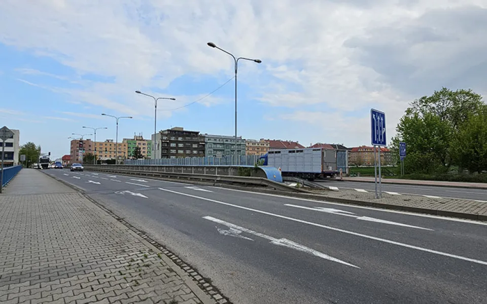 Rušný průtah Přerovem čeká desetidenní oprava, auta pojedou po polovině silnice