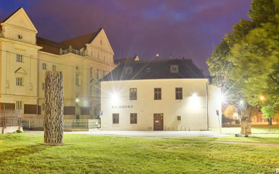 Budova prostějovské knihovny má sto let. Tehdejší střelnici dělníci postavili za pouhé tři měsíce