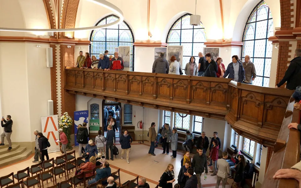 Úspěšný start pro Červený kostel: Po rekonstrukci přilákal davy, chystá se kavárnička i prohlídky