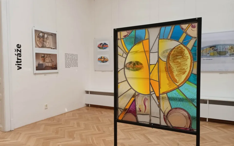 FOTOGALERIE: V prostějovském muzeu jsou k vidění návrhy vitráží pro secesní skvost Národní dům
