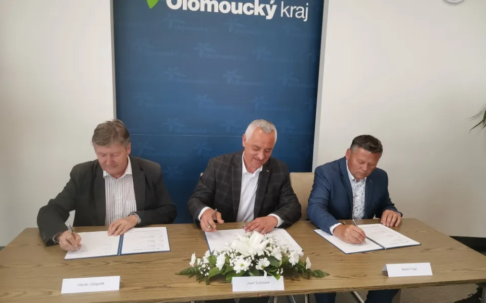 Představitelé Povodí Moravy, Olomouckého kraje a obce Troubky se zavázali ke společnému postupu při přípravě a budování protipovodňových opatření u Troubek