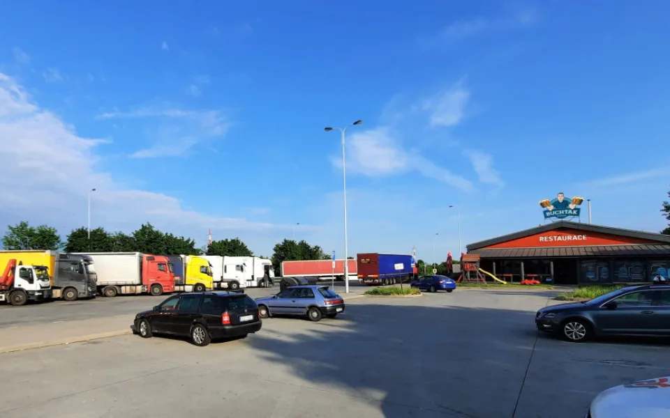 Dálniční odpočívka u Nemilan projde revitalizací