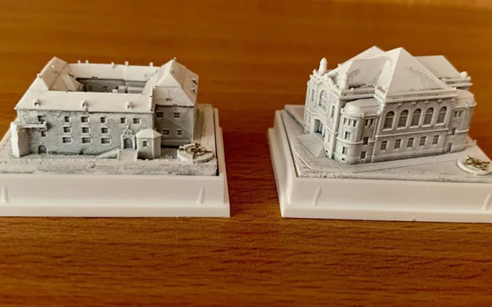 Zámek i synagoga jako suvenýr. Prostějov nechal vytvořit miniaturní modely památek