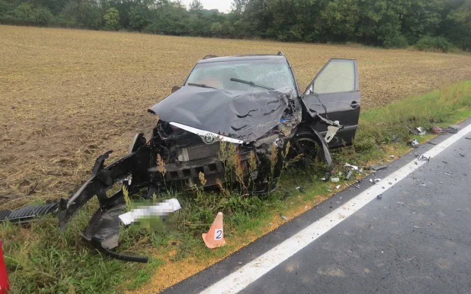 Čtyři zranění u Štěpánova. Mladá řidička nezvládla fabii a srazila se s protijedoucím vozem