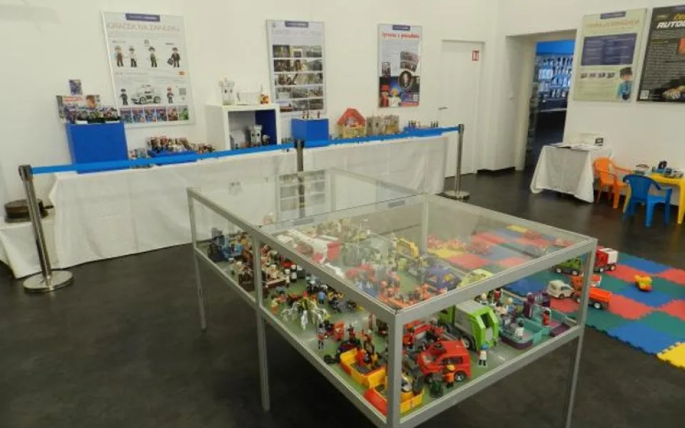 Litovel hostí výstavu Fenomén Igráček. Figurku v ikonickém designu má i Frištenský