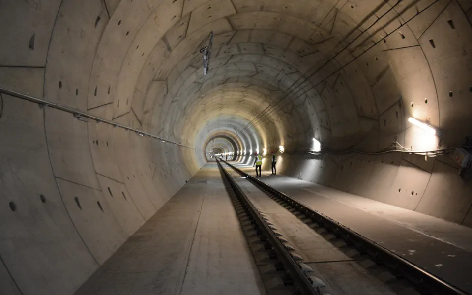 Nejdelší stavbou tohoto typu je Ejpovický tunel v Plzeňském kraji, měří přes čtyři kilometry - ilustrační foto