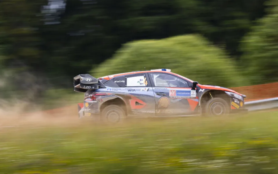 size3-16951306380125-139-ms-v-rally