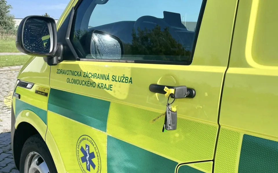 Záchranáři v kraji vyrazí lidem na pomoc v nových sanitkách. Moderní vůz dostala i základna v Kojetíně