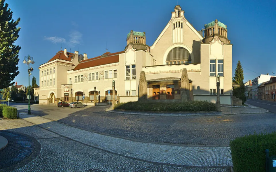 size3-16692694384252-124-size4-16502997864549-124-narodni-dum-panorama-prostejov