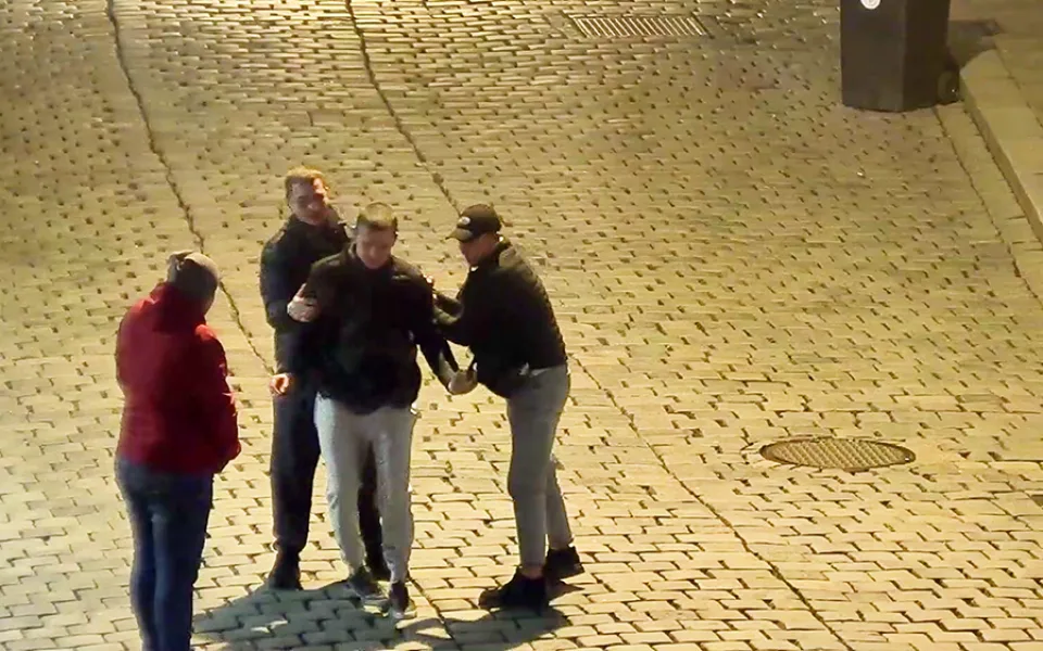 Policie hledá svědky noční bitky v centru Olomouce