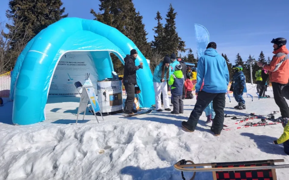 size3-17056517211289-139-lyzarska-sezona-je-v-plnem-proudu-opet-s-tridenim-odpadu