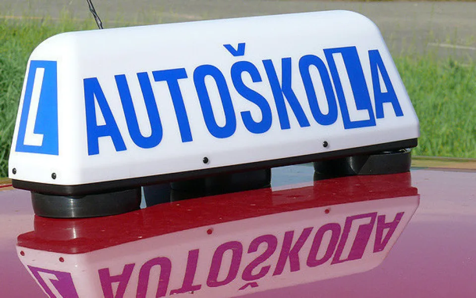 size3-size3-size4-16061369521734-152-autoskola