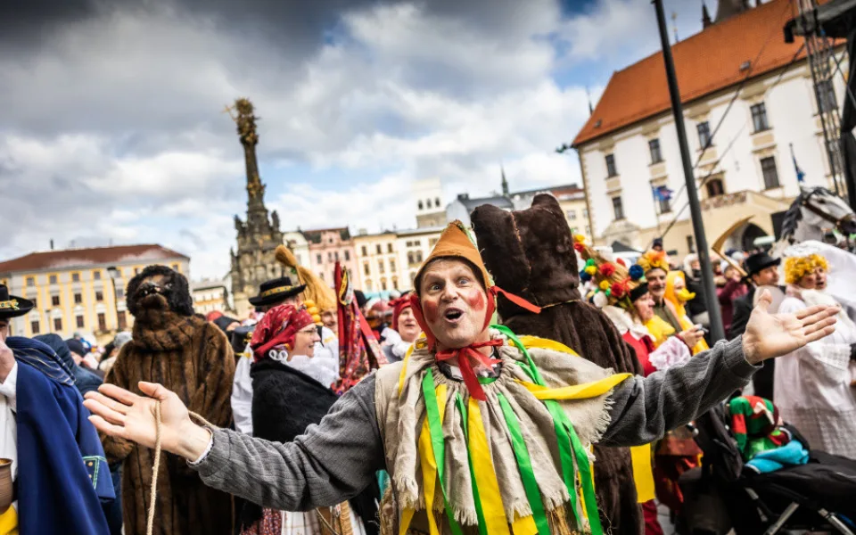 TIP NA VÍKEND: Olomouc v sobotu ožije masopustem. Město zaplaví rej masek, folklor a jarmark plný specialit