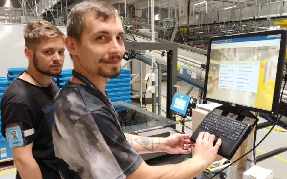 Kojetínský Amazon proměnil pracovní trh v celém kraji. Nyní chybí hlavně skladníci a obsluha vozíků