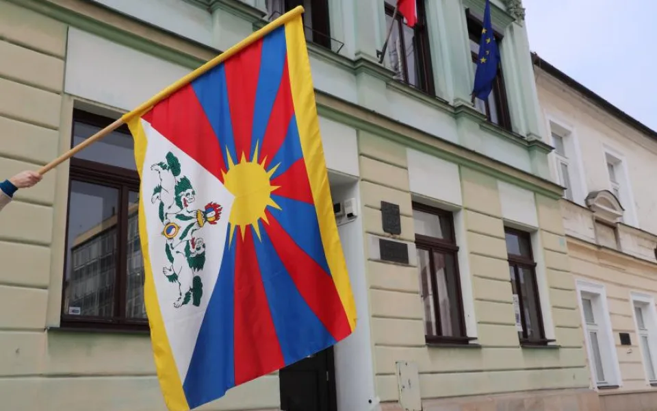 Připomínka útisku Tibeťanů. Kde všude bude vlát tibetská vajka?