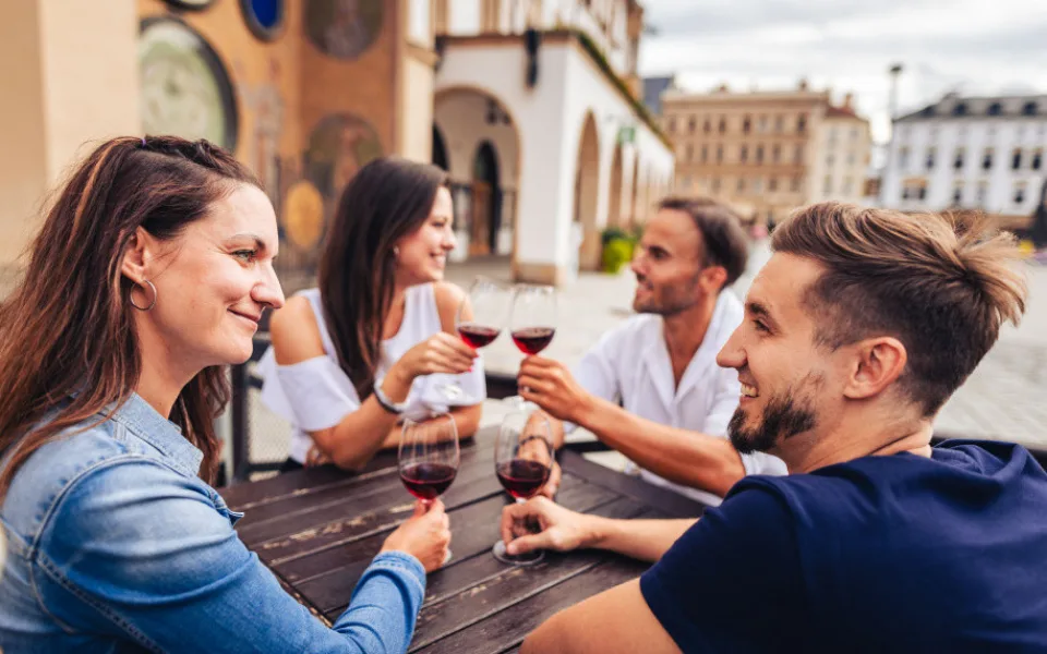 Zahrádky olomouckých restaurací budou krásnější. Město zvyšuje dotaci na jejich úpravu