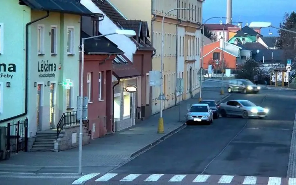 Řidič v Litovli ujel z místa nehody. Policie ho našla během hodiny