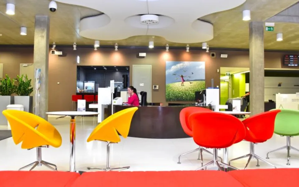 Protonové centrum pacientům pomáhá i s nádory krčních mandlí